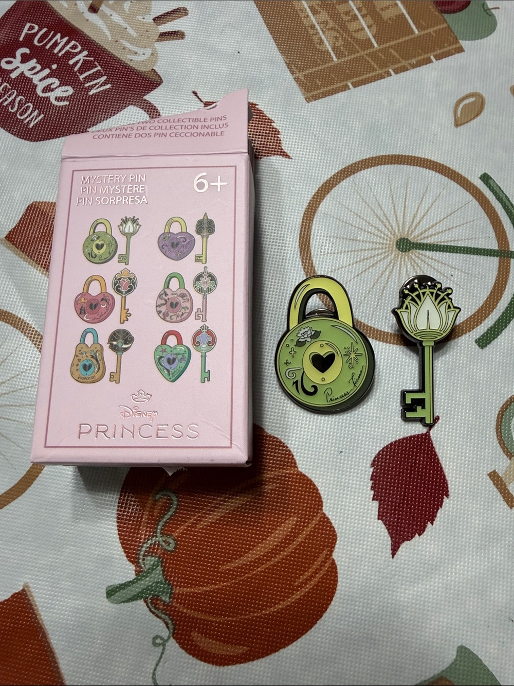 Loungefly Disney Princess tiana Heart Padlock & Key Enamel Pin Set